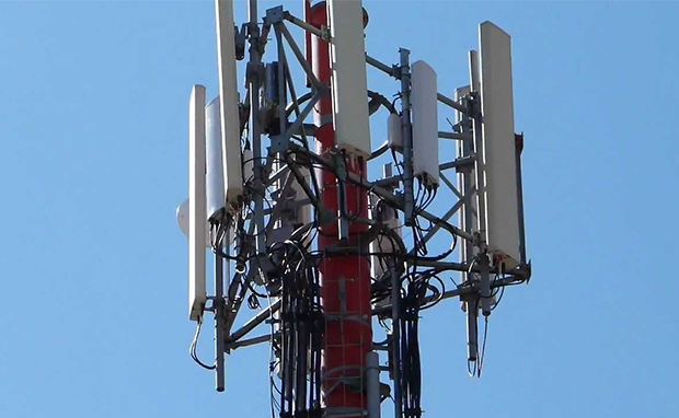 Vecinos de Pinamar sur reclaman por la instalación de antena de telefonía