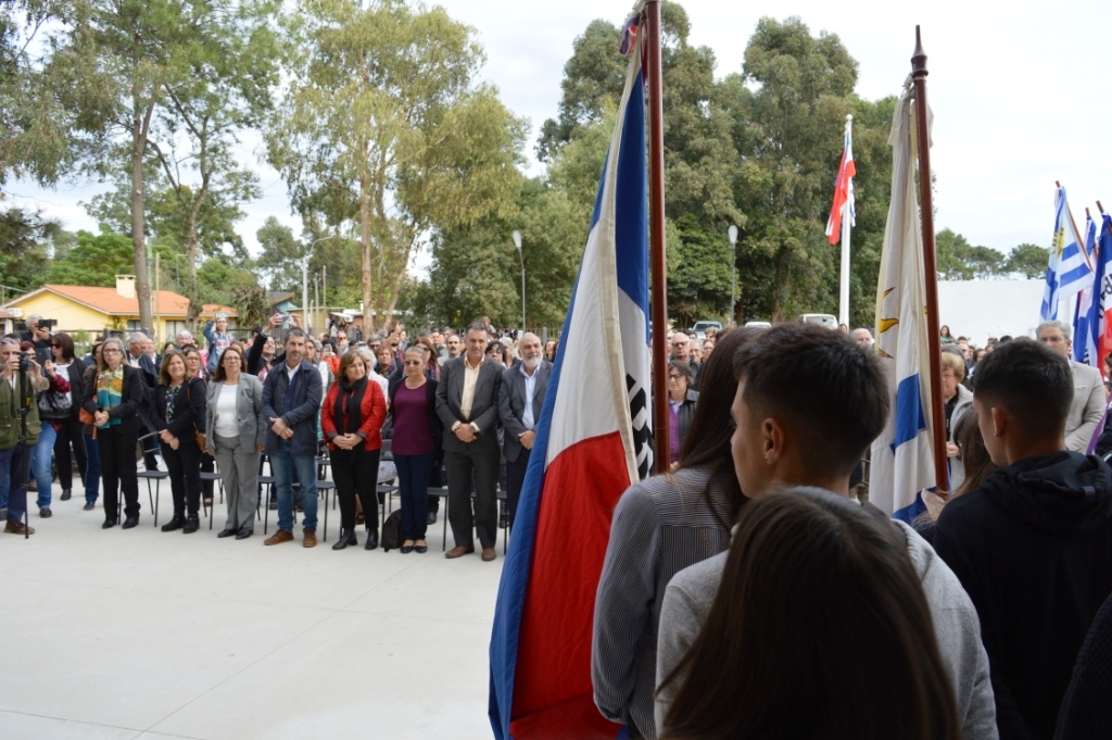 Atlántida en un día histórico para la educación media