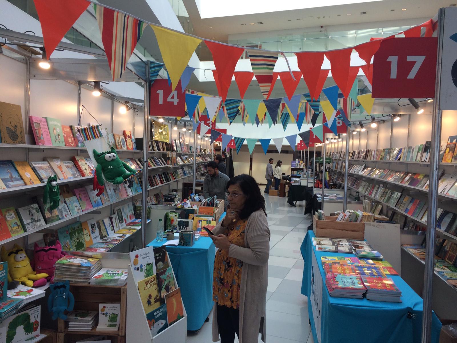 La costa llena de letras, comenzó la Feria el Libro