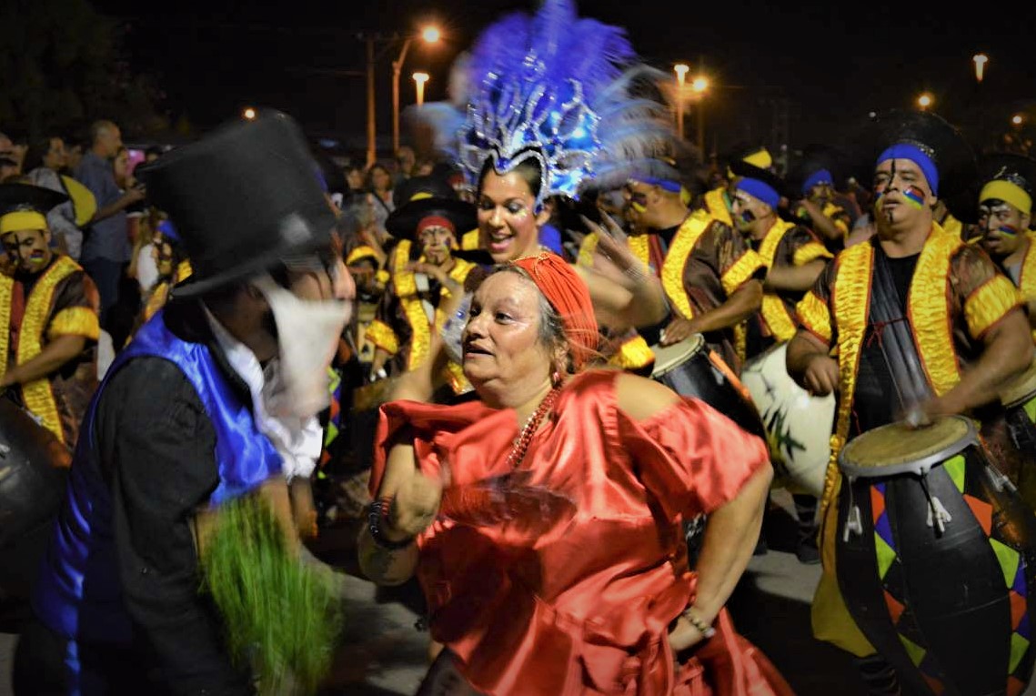 Reprograman desfiles de carnaval por Covid, mantienen tablados