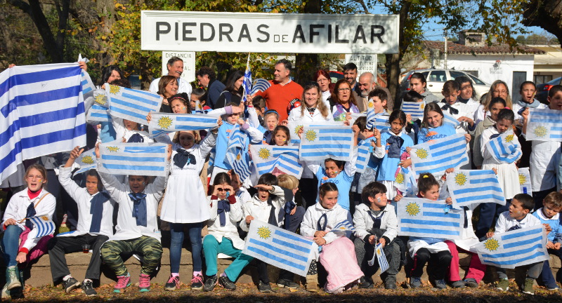 Piedras de Afilar celebra la escuela pública, alma de la ruralidad