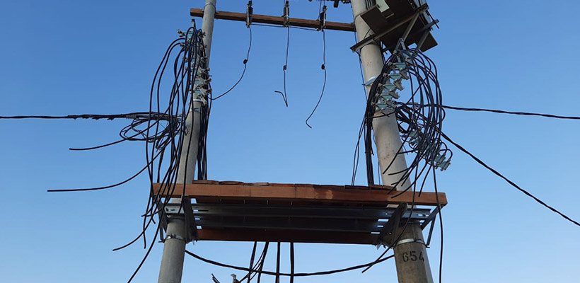 Dos hombres mueren electrocutados al robar cables en Barros Blancos