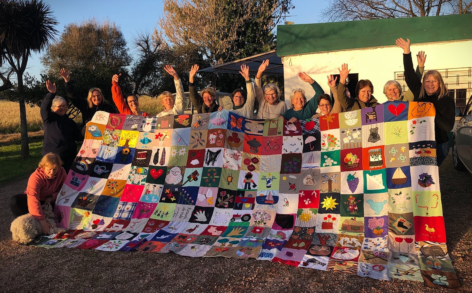 “Retazos de vida”, mujeres canarias cuentan su vida en un trocito de tela